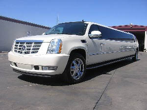 exterior white stretch limousine