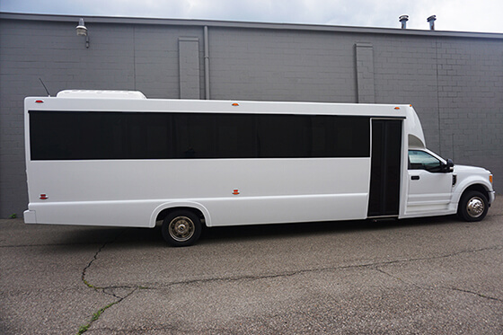 clarksville party bus for larger groups
